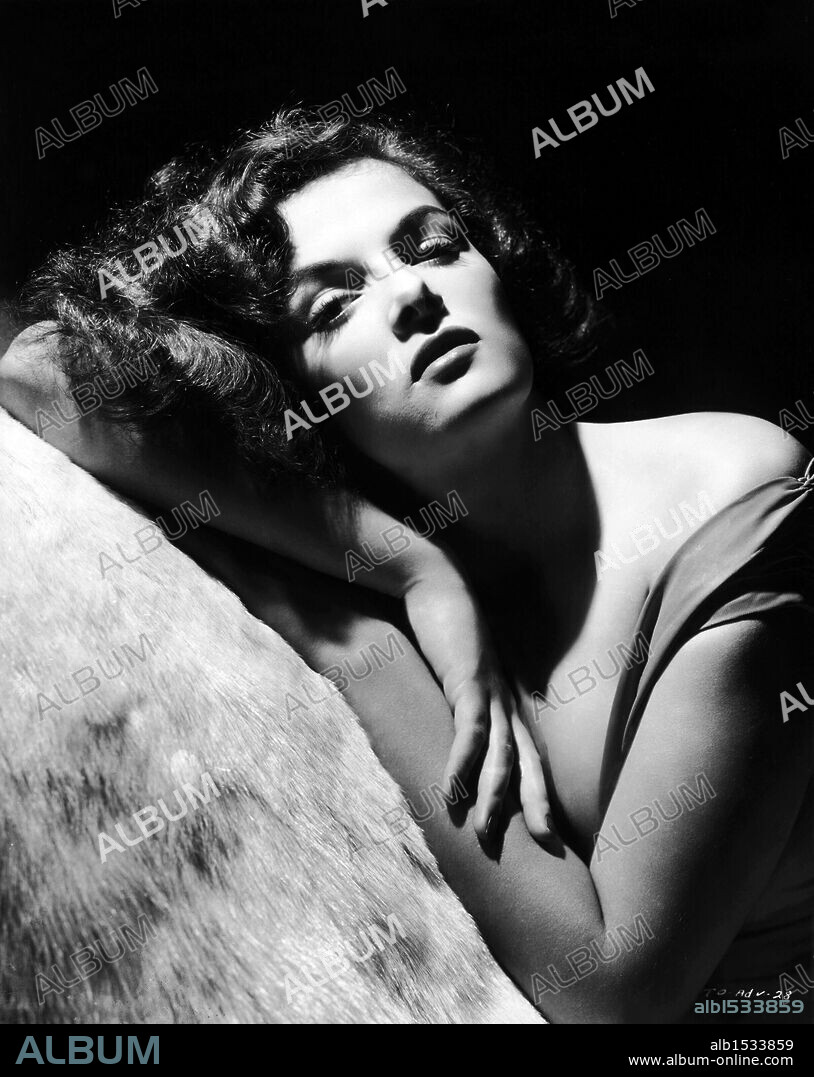 JANE RUSSELL in THE OUTLAW, 1943, directed by HOWARD HUGHES. Copyright RKO.