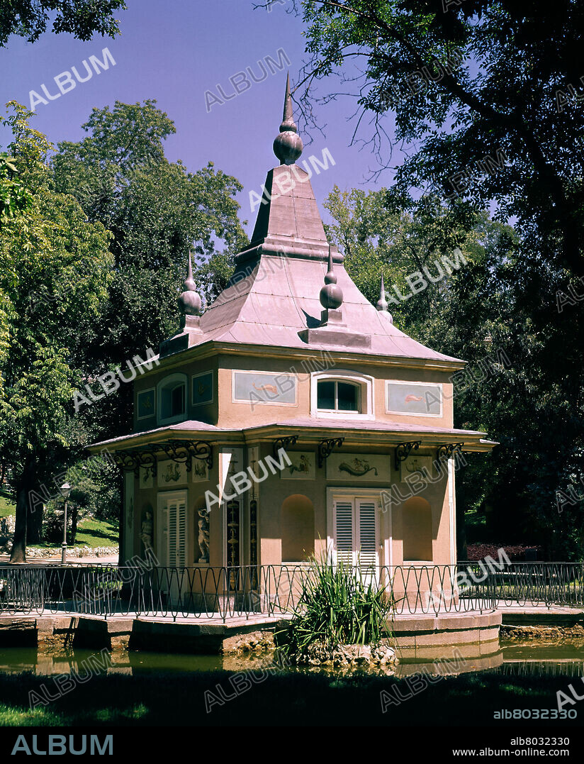 ISIDRO GONZÁLEZ VELÁZQUEZ. CASITA DEL PESCADOR - CONSTRUIDA ENTRE 1826 Y 1830 - FOTO AÑOS 60.