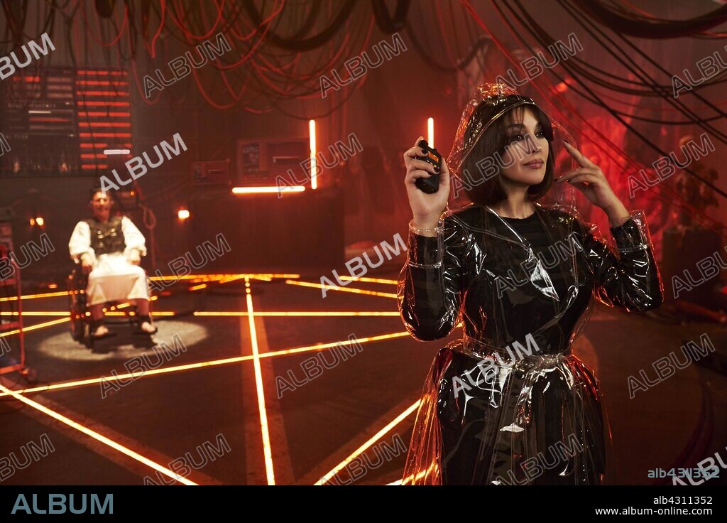 MONICA BELLUCCI in NEKROTRONIC, 2018, directed by KIAH ROACHE-TURNER. Copyright GUERILLA FILMS/HOPSCOTCH FEATURES.