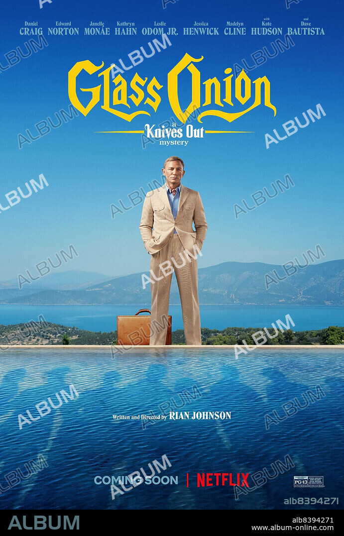 DANIEL CRAIG en PUÑALES POR LA ESPALDA: EL MISTERIO DE GLASS ONION, 2022 (GLASS ONION: A KNIVES OUT MYSTERY), dirigida por RIAN JOHNSON. Copyright T-Street.