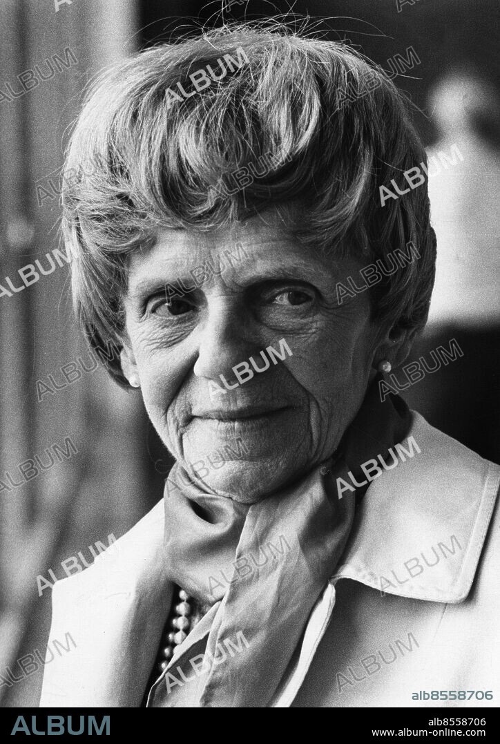 19710914. Alma Nissen, hälsoprofet som under 30 drev hälsohemmet Brandal.. Foto: Ingemar Berling / DN / SCANPIX / Kod: 5. ***OUT SVD OUT***.