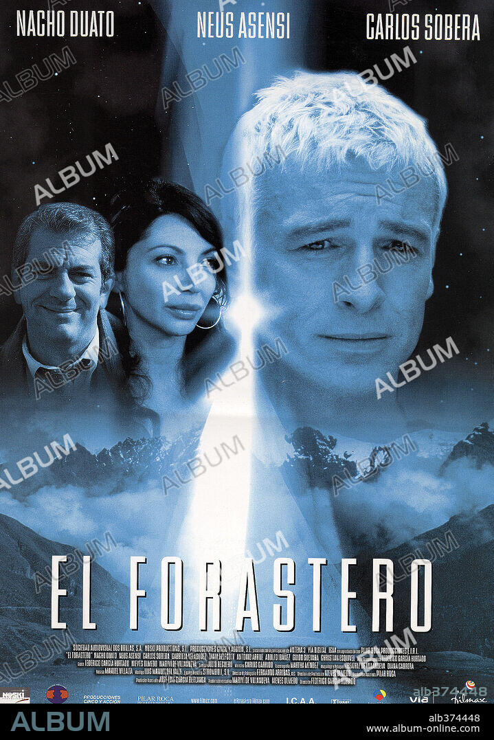 Poster of EL FORASTERO, 2002, directed by FEDERICO GARCIA HURTADO. Copyright SOCIEDAD AUDIOVISULA DOS ORILLAS/PILAR ROCA PRODUCCIONES.