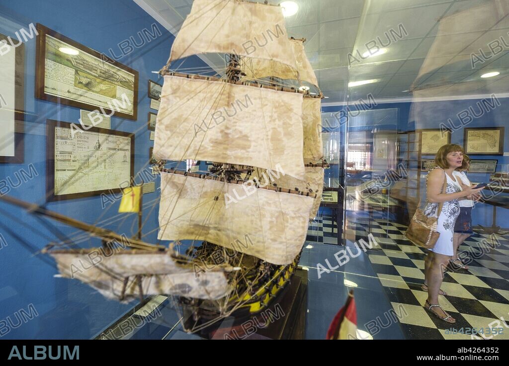 maqueta del navio Santa Ana en la batalla de Trafalgar, 1784, Museo Militar de Menorca, antiguo cuartel de Cala Corb, plaza central de Es Castell, construido por los británicos en 1771, Menorca, balearic islands, Spain.