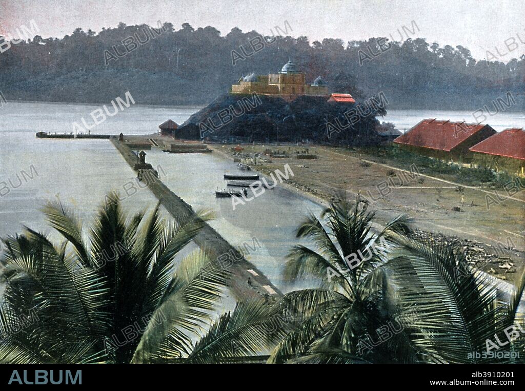 Port Blair, capital of the Andaman and Nicobar Islands, Indian Ocean, c1890. Illustration from Iles Andaman et Ceylan, Moeurs et Coutumes, (a work on the customs and costume of the Andaman Islands and Ceylon), by L Boulanger, (Paris, c1890).