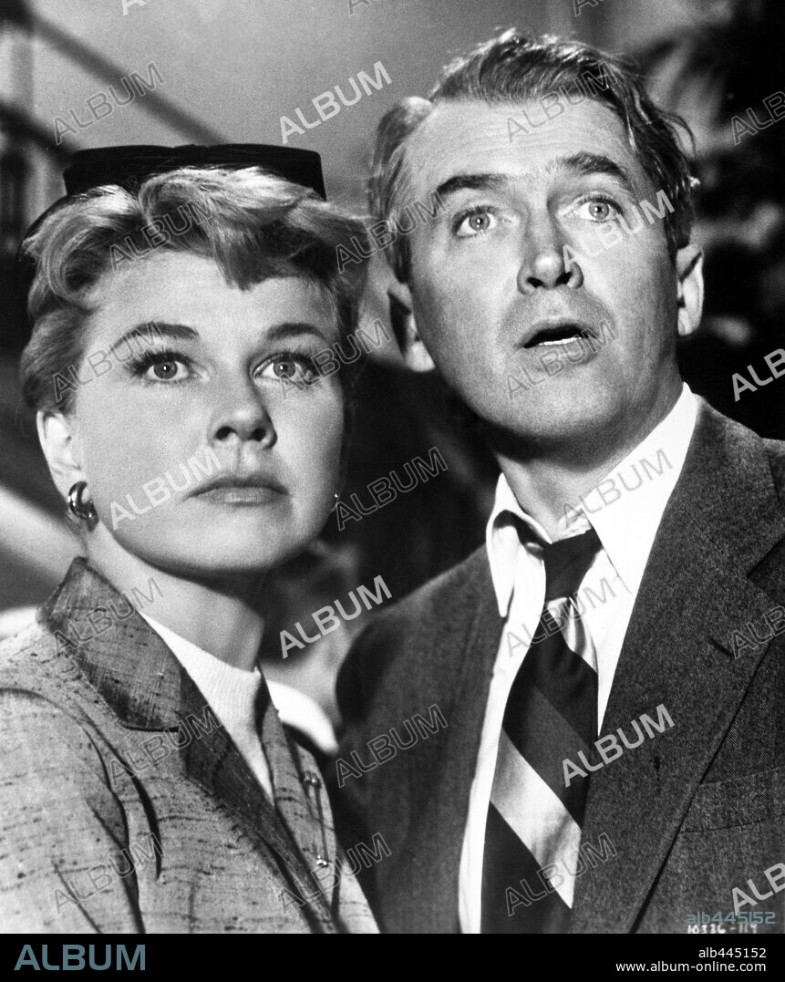 DORIS DAY and JAMES STEWART in THE MAN WHO KNEW TOO MUCH, 1956, directed by ALFRED HITCHCOCK. Copyright PARAMOUNT PICTURES.