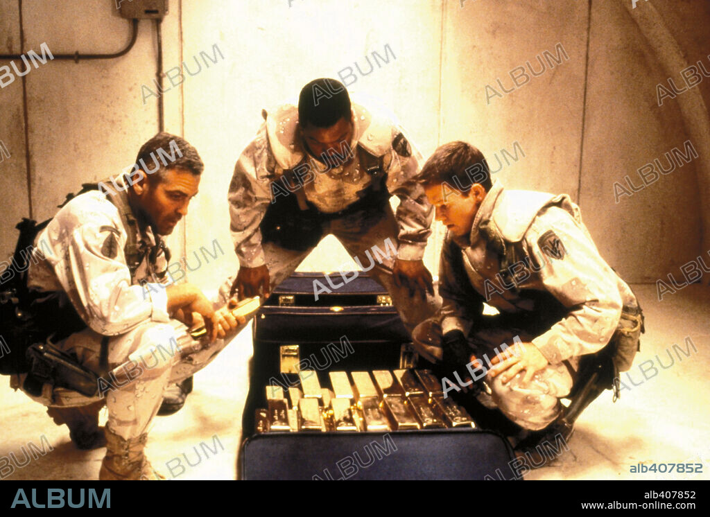 GEORGE CLOONEY, ICE CUBE y MARK WAHLBERG en TRES REYES, 1999 (THREE KINGS), dirigida por DAVID O'RUSSELL. Copyright WARNER BROS. PICTURES.