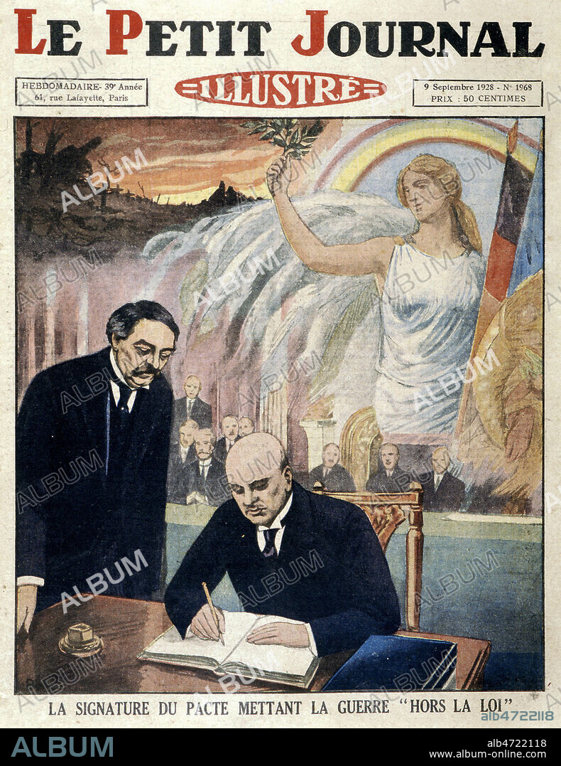 La signature du pacte mettant la guerre hors-la-loi. Pacte entre Aristide BRIAND (1862-1932) et Gustave STRESEMANN (1878-1929) en Couverture du Petit Journal illustre du 9 septembre 1928. Credit : Collection KHARBINE-TAPABOR.