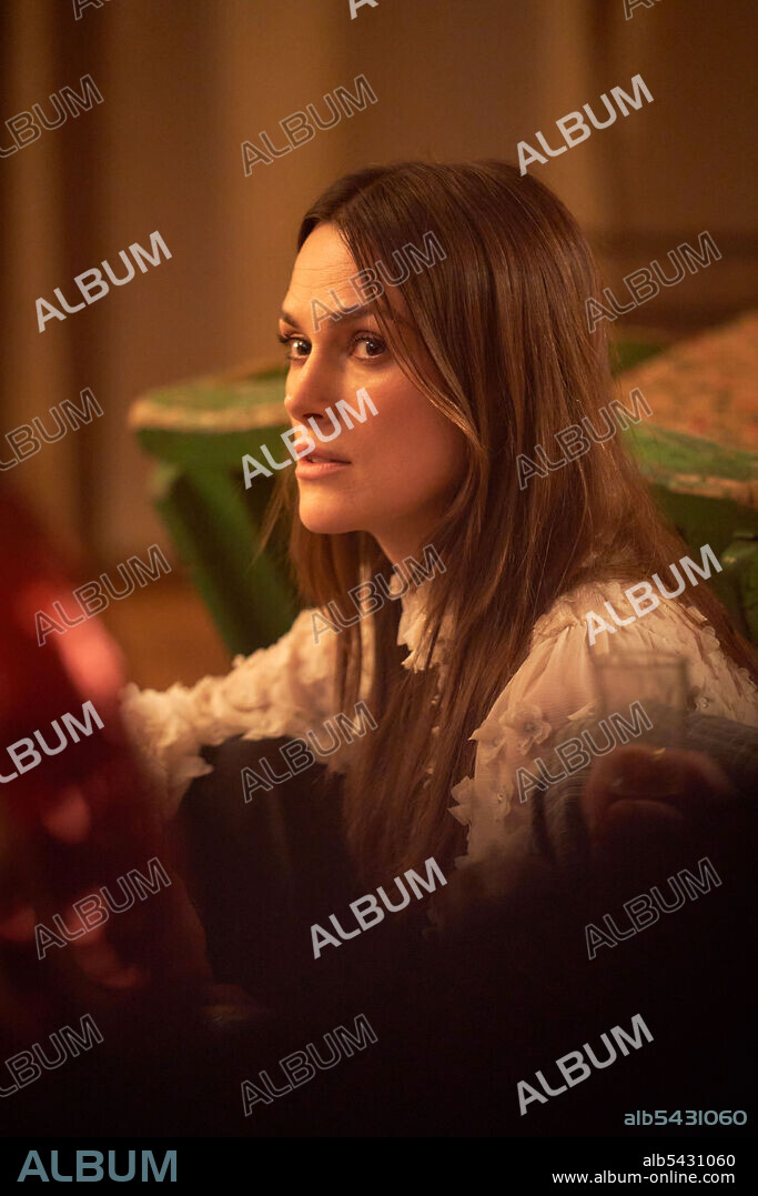 KEIRA KNIGHTLEY in SILENT NIGHT, 2021, directed by CAMILLE GRIFFIN. Copyright Marv Films / Maven Screen Media.