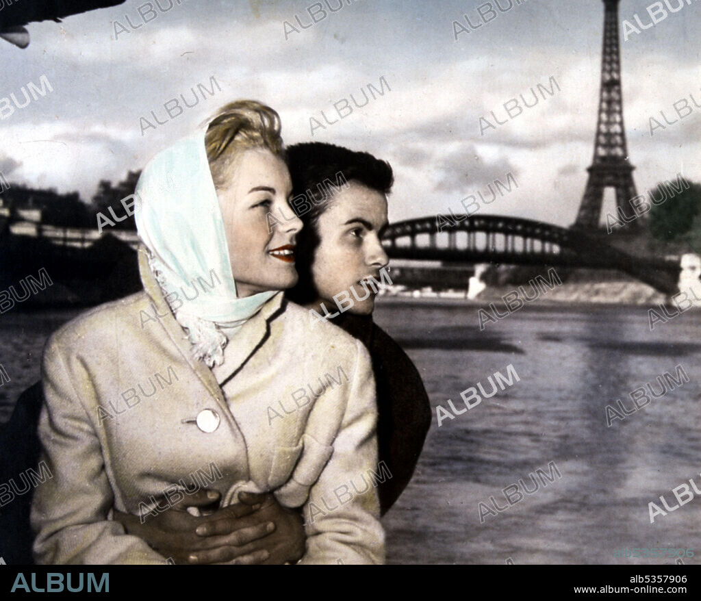 HORST BUCHHOLZ und ROMY SCHNEIDER in MONPTI, 1957, unter der Regie von HELMUT KAUTNER. Copyright Neue Deutsche Filmgesellschaft (NDF)
Family Pictures Film.