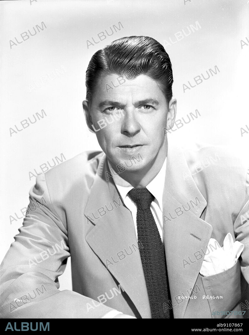 RONALD REAGAN in TROPIC ZONE, 1953, directed by LEWIS R. FOSTER. Copyright PARAMOUNT PICTURES.