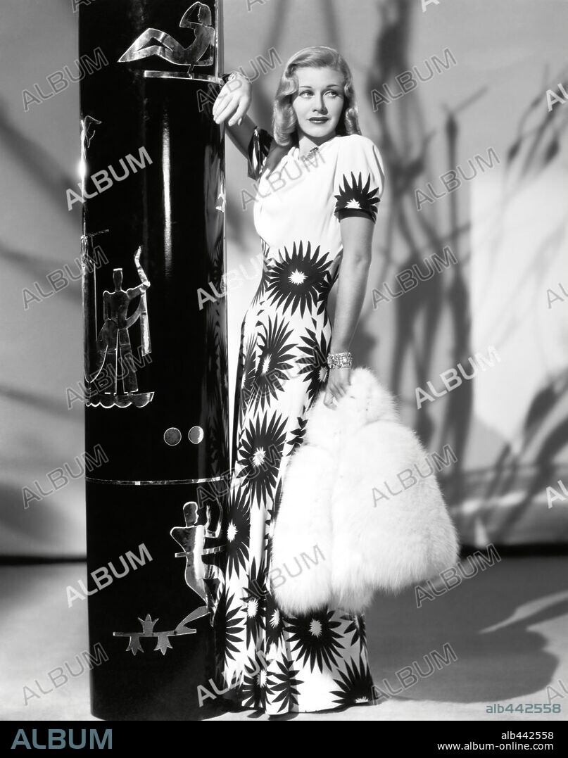 GINGER ROGERS en RITMO LOCO, 1937 (SHALL WE DANCE), dirigida por MARK SANDRICH. Copyright RKO. Vestuario diseñado por Irene.
