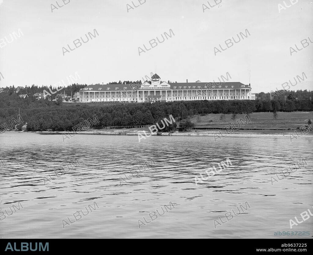 Grand Hotel, Mackinac Island, Mich., between 1900 and 1906.