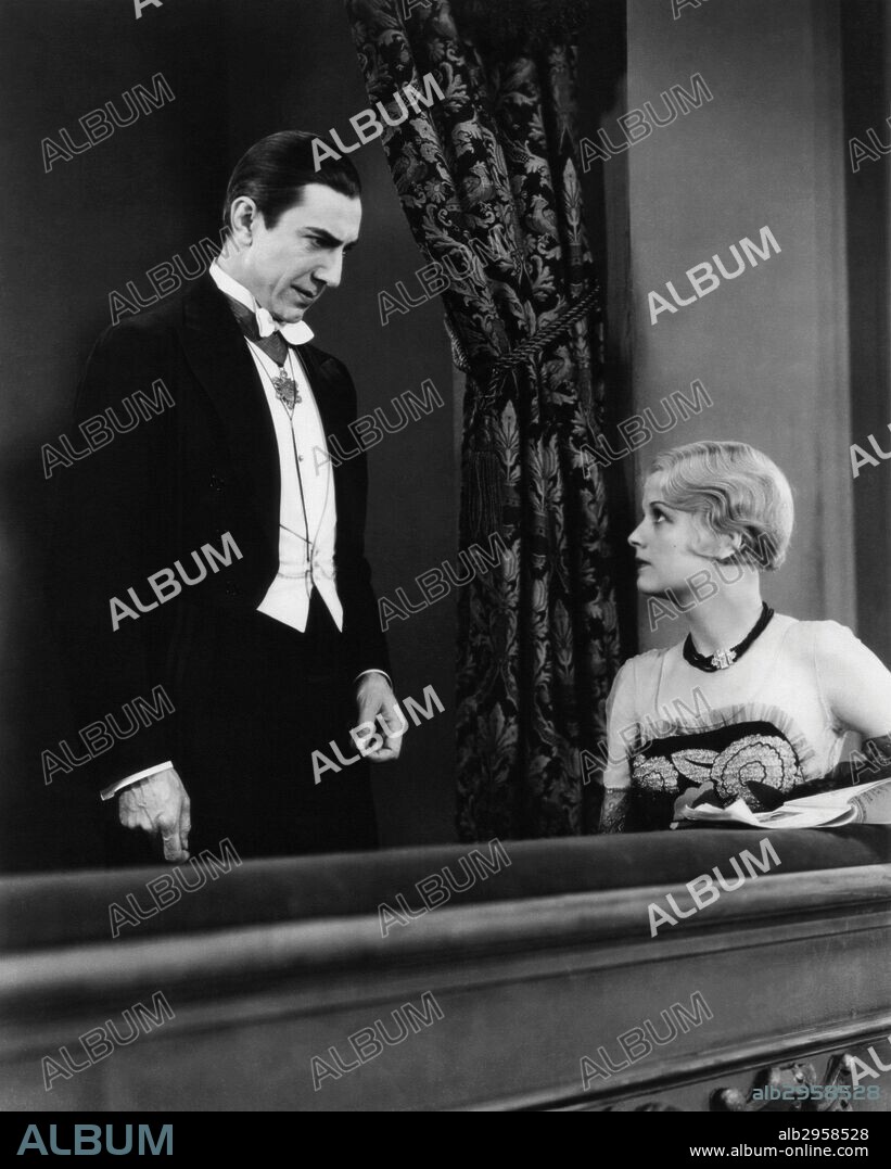 BELA LUGOSI et FRANCES DADE dans DRACULA, 1931, réalisé par TOD BROWNING. Copyright UNIVERSAL PICTURES.