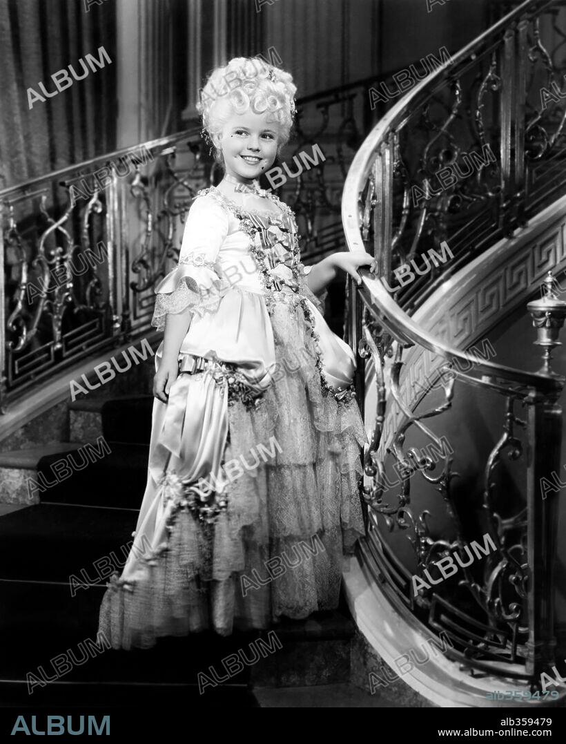 NIÑO PRODIGIO and SHIRLEY TEMPLE. SHIRLEY TEMPLE in HEIDI, 1937, directed by ALLAN DWAN. Copyright 20TH CENTURY FOX.