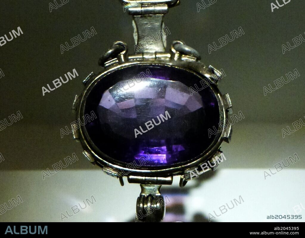 The Cursed Amethyst. Quartz, variety amethyst, silver, amethyst scarabs, engraved This stone is testament to the properties people ascribed to gemstones, beyond their scientific or monetary value.