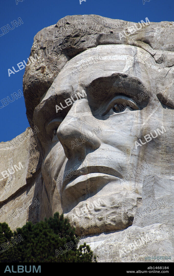 ABRAHAM LINCOLN (1809-1865). Presidente de los Estados Unidos. ROSTRO DE LINCOLN en el MONTE RUSHMORE (MOUNT RUSHMORE), esculpido entre 1927 y 1941 por Gutzon BORGLUM. Declarado Monumento Nacional en 1925. KEYSTONE. Estado de Dakota del Sur Estados Unidos.