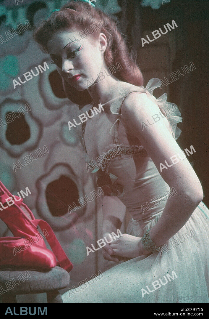 MOIRA SHEARER en LAS ZAPATILLAS ROJAS, 1948 (THE RED SHOES), dirigida por EMERIC PRESSBURGER. Copyright RANK.