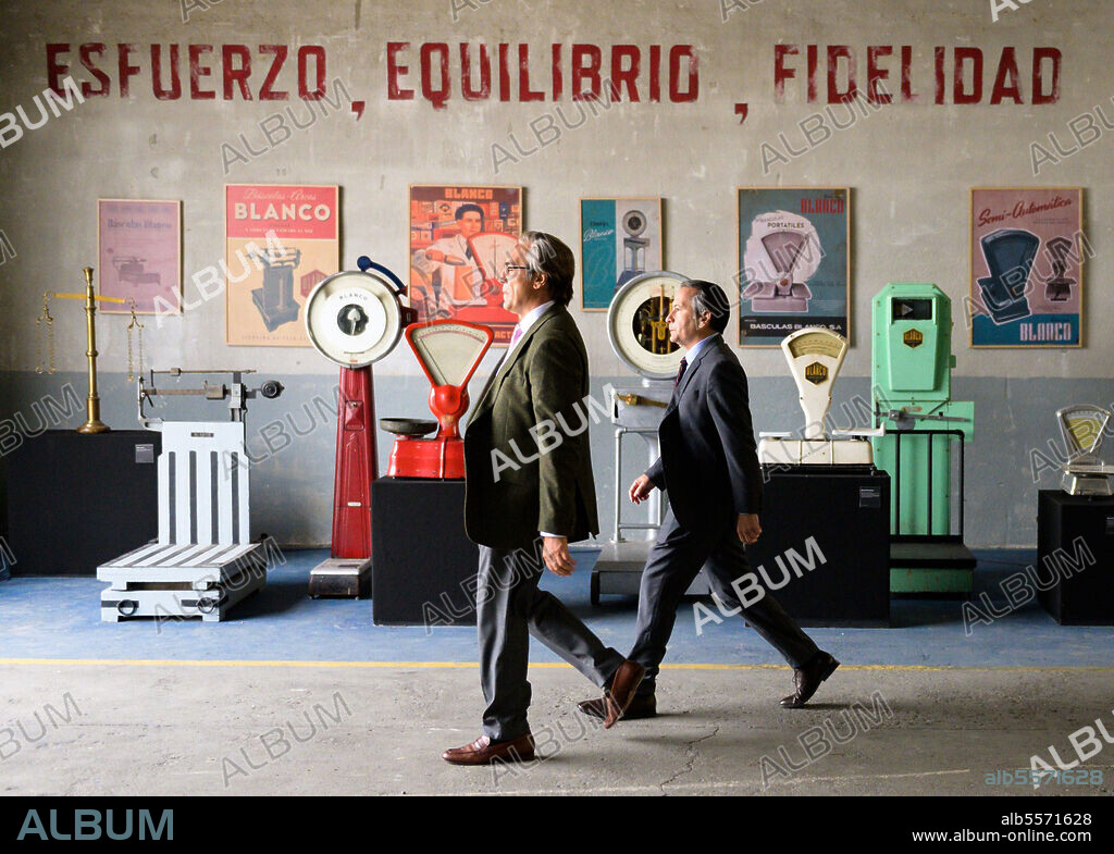 JAVIER BARDEM and RAFA CASTEJON in THE GOOD BOSS, 2021 (EL BUEN PATRON), directed by FERNANDO LEON DE ARANOA. Copyright REPOSADO PRODUCCIONES/MEDIAPRO.