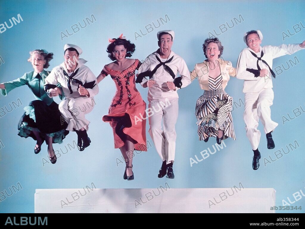 ANN MILLER, BETTY GARRETT, FRANK SINATRA, GENE KELLY, JULES MUNSHIN and VERA-ELLEN in ON THE TOWN, 1949, directed by GENE KELLY and STANLEY DONEN. Copyright M.G.M.