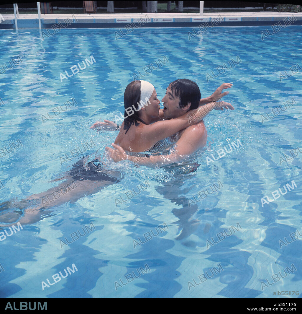 FERNANDO ESTESO en PEPITO PISCINAS, 1977.