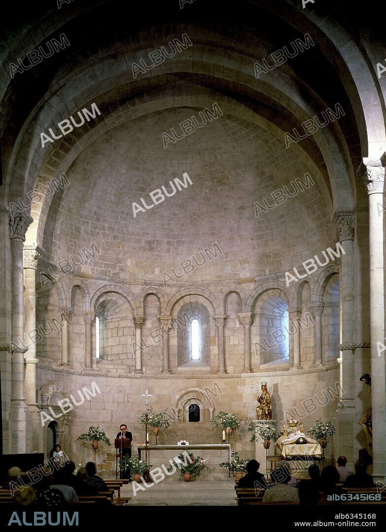 PRESBITERIO DE LA IGLESIA DE SAN MARTIN DE TOURS - SIGLO XII - ROMANICO ARAGONES.