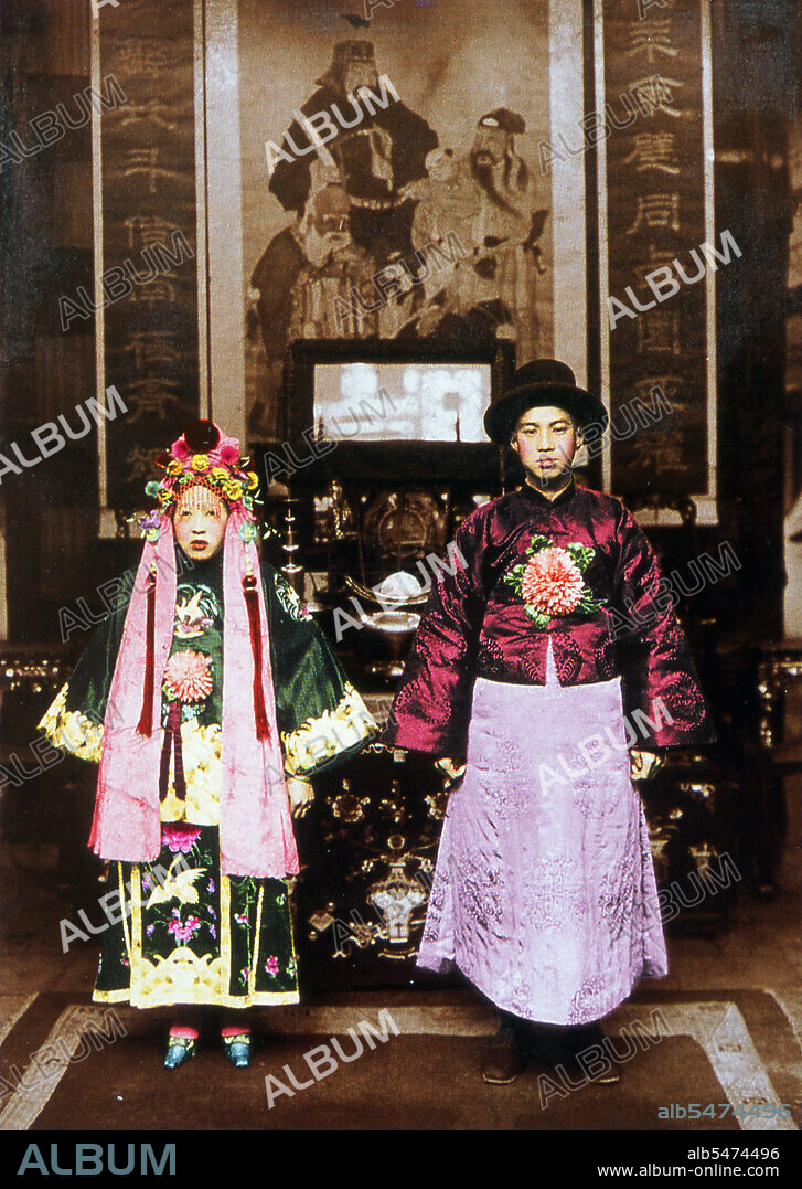 Hanfu or Han Chinese Clothing refers to the historical dress of the Han Chinese people, which was worn for millennia before the conquest by the Manchus and the establishment of the Qing Dynasty in 1644.