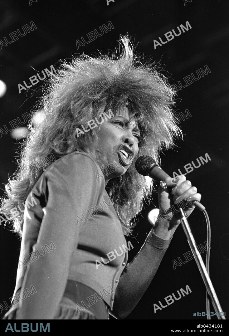 Göteborg 1987-03-22 Tina Turner på Scandinavium *** Local Caption *** GPTina med oskarp mask.jpg. STEFAN BERG.