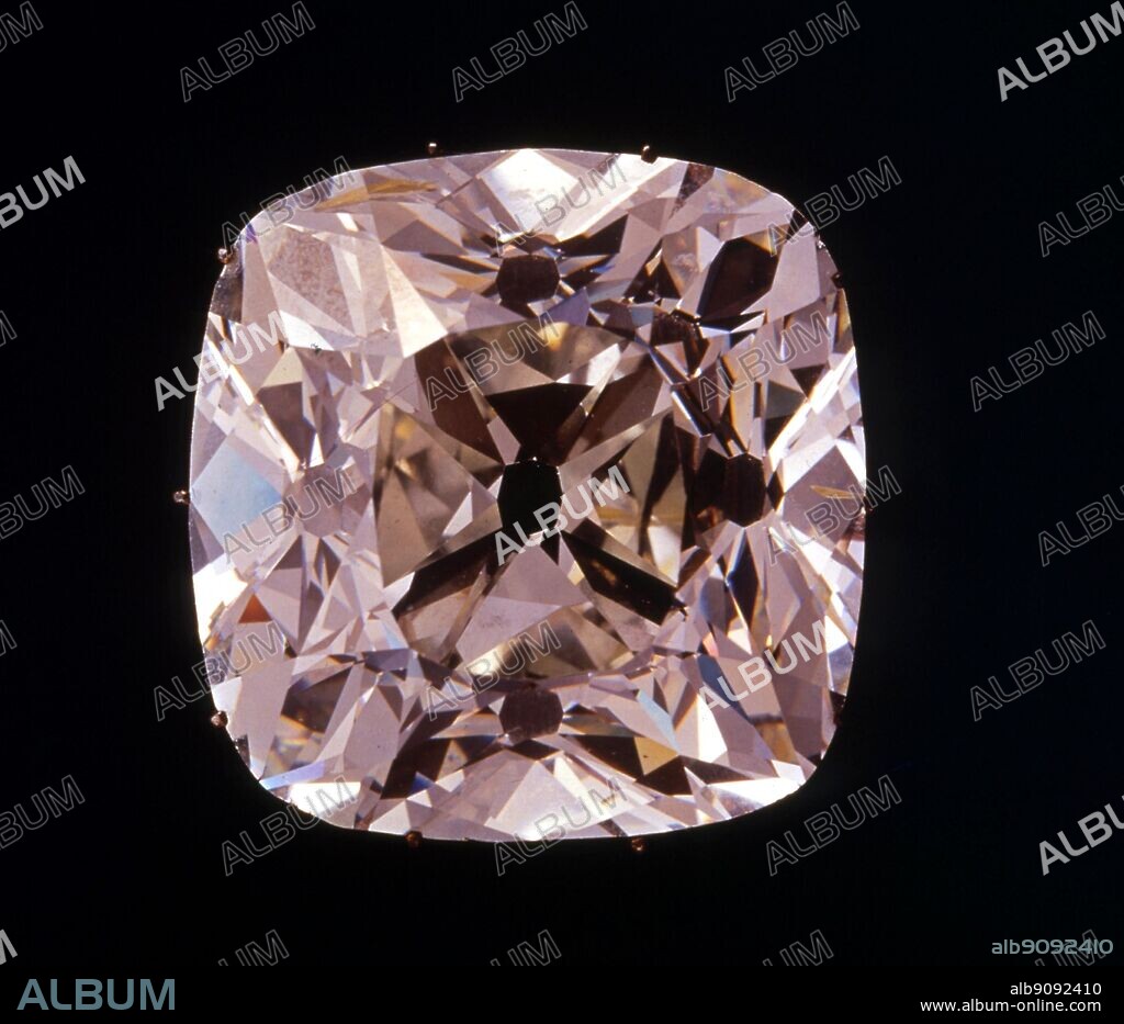 Jewellery - the Regent diamond worn by the Queen at the ball of the Clipped Yew Trees.