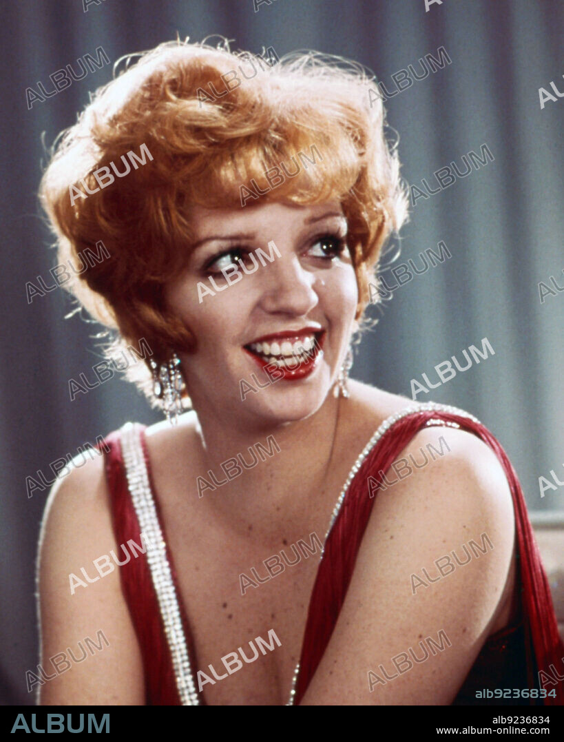 LIZA MINNELLI in LUCKY LADY, 1975, directed by STANLEY DONEN. Copyright 20TH CENTURY FOX.