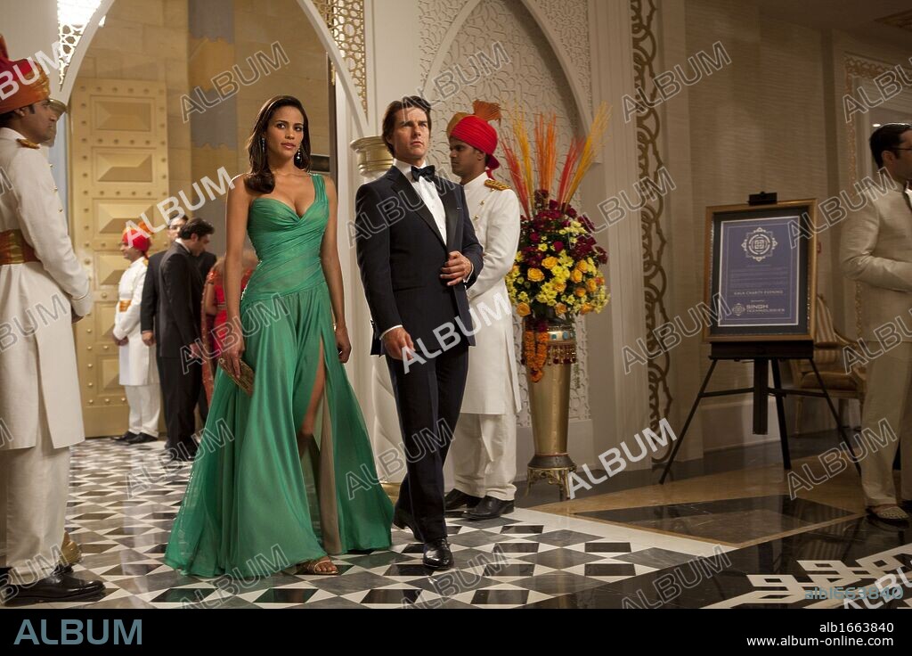 PAULA PATTON et TOM CRUISE dans MISSION: IMPOSSIBLE - PROTOCOLE FANTÔME, 2011 (MISSION: IMPOSSIBLE-GHOST PROTOCOL), réalisé par BRAD BIRD. Copyright PARAMOUNT PICTURES.
