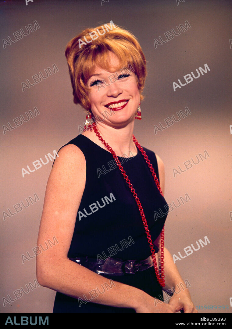 SHIRLEY MACLAINE in SWEET CHARITY, 1969, unter der Regie von BOB FOSSE. Copyright UNIVERSAL PICTURES.