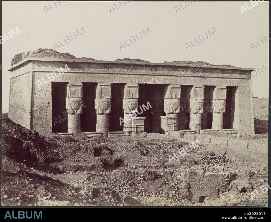 Temple a Denderah. Artist: Antonio Beato (British, born Corfu, 1834-1906). Date: 1870s.