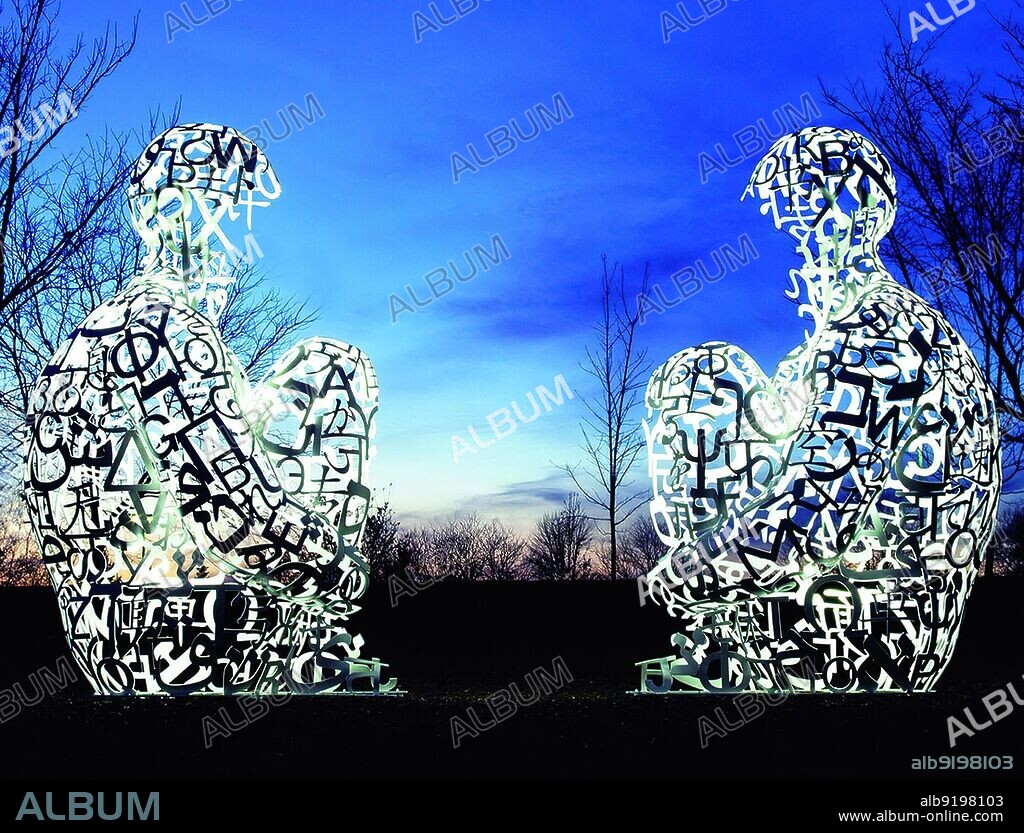 Jaume Plensa/ Spiegel I and II, 2010 Collection The Toledo Museum of Art, Toledo, Ohio, USA Painted stainless steel, 377 x 235 x 245 cm each.