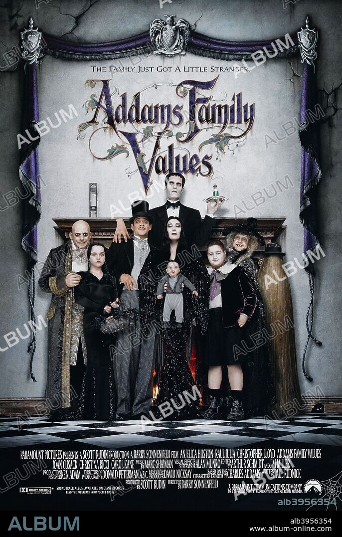 Poster de FAMILIA ADDAMS, LA TRADICION CONTINUA, LA, 1993 (ADDAMS FAMILY VALUES), dirigida por BARRY SONNENFELD. Copyright PARAMOUNT PICTURES.