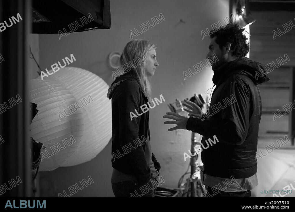 BRIT MARLING and ZAL BATMANGLIJ in THE EAST, 2013, directed by ZAL BATMANGLIJ. Copyright SCOTT FREE PRODUCTIONS.