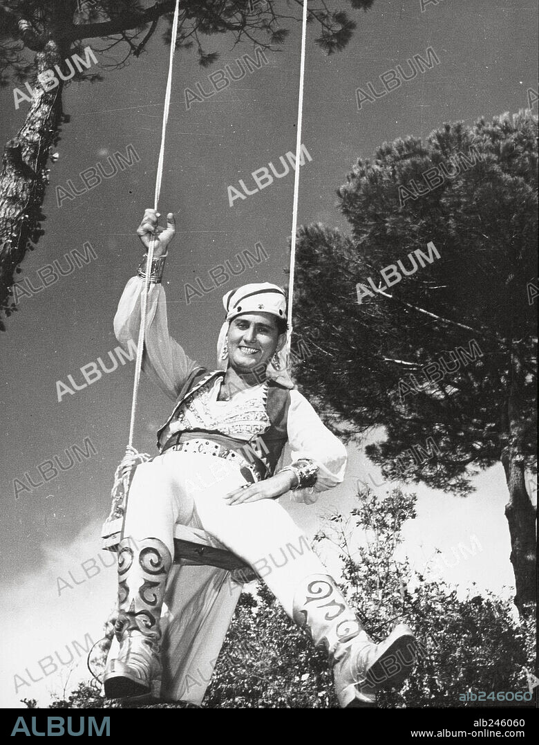 ALBERTO SORDI en EL JEQUE BLANCO, 1952 (LO SCEICCO BIANCO), dirigida por FEDERICO FELLINI. Copyright OFI/P.D.C.