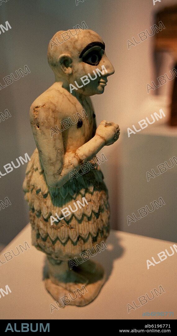 ESTATUILLA DE EANNATUM/IRAK-SUMERIO 2600/2450 AC-ALABASTRO-LAPISLAZULI-MADREPERLA.