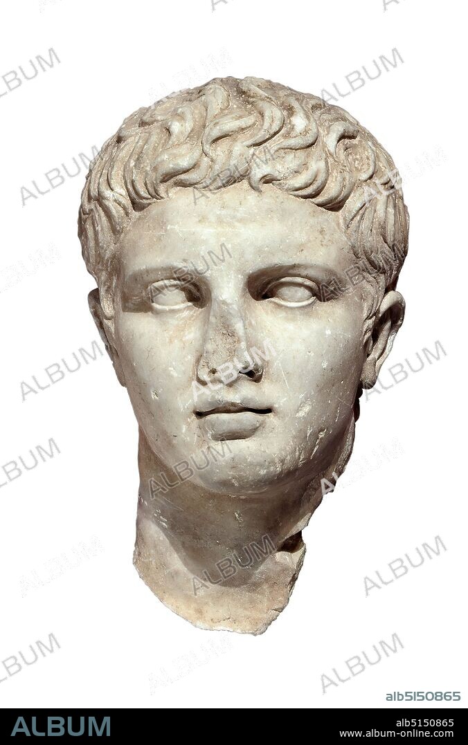 Relief head of Emperor Augustus, marble, chiseled, Total: Height: 37.4 cm; Width: 21.4 cm; Depth: 22.6 cm, reliefs, sculptures, ruler/lord, head portrait, historical person, portrait, ruler portrait, state portrait, Emperor, Augustus, Roman Empire, Emperor, Early Imperial Period, The life-size head of the youthful Augustus, depicted in almost full relief, is a portrait of high quality. It originally belonged to a multi-figure high relief. At first glance it appears to be a classical ideal head, but it is nevertheless a portrait of a member of the Iulian-Claudian imperial family in a version influenced by Greek stylistic features. Emperor Augustus contrasted the realistic portraits of the late Roman Republic with idealized facial features, which were largely based on ideal statues of the Greek Classicism of the 5th century BC. The typical arrangement of hair above the forehead leaves no doubt that the statue can be attributed to the Iulian-Claudian dynasty, even though a final name has yet to be found - Augustus, Gaius Caesar, Drusus Minor and Germanicus have been suggested so far.