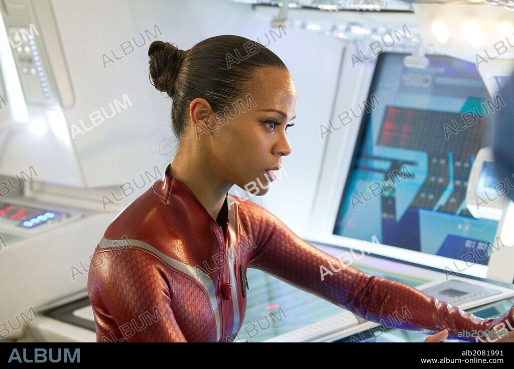 ZOE SALDANA en STAR TREK: EN LA OSCURIDAD, 2013 (STAR TREK: INTO DARKNESS), dirigida por J. J. ABRAMS. Copyright PARAMOUNT PICTURES.