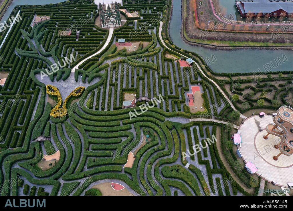 February 11, 2020, Jiangsu, Jiangsu, China: Jiangsu ,CHINA-Aerial photo taken on Jan. 23, 2020 shows Dafeng fantasy maze in Yancheng, Jiangsu province.Dream maze is located in sanyuan village, caoyan town, dafeng district, yancheng city, jiangsu province. The planned area of the scenic spot is over 3,700 mu. At present, it has been built and opened to the public over 1,300 mu.It won two guinness world records on June 30, 2018. (Credit Image: © SIPA Asia via ZUMA Wire).