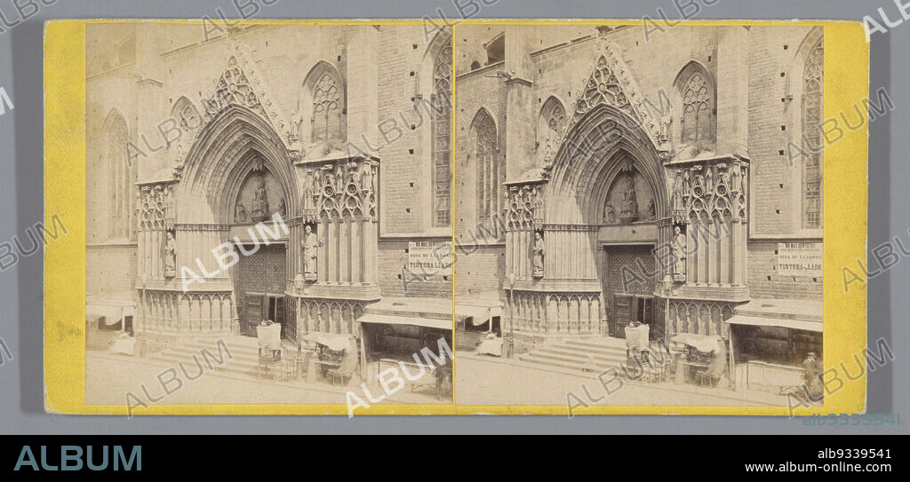View of the portal of the Santa María del Mar at Barcelona., anonymous, publisher: Frank Mason Good (mentioned on object), Barcelona, publisher: London, c. 1850 - c. 1880, cardboard, albumen print, height 85 mm × width 170 mm.