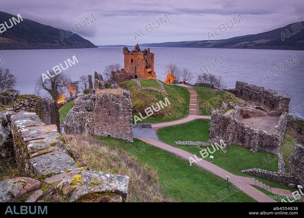 castillo de Urquhart, Patrimonio Nacional Escocés, lago Ness, Inverness, Highlands, Escocia, Reino Unido.