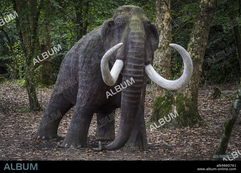 figure of a life-size mammoth, Paleolithic Park of the Cueva del Valle, Rasines, Cantabria, Spain.