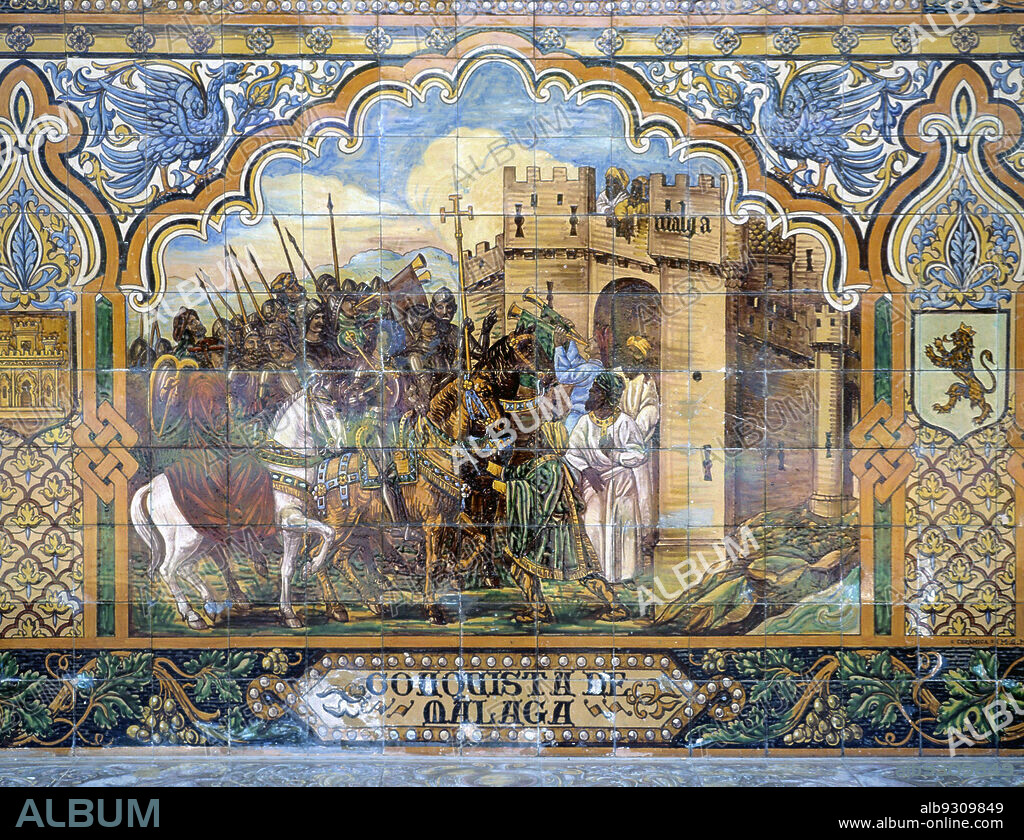 REYES CATOLICOS. FERNANDO II DE ARAGON (1452-1516) E ISABEL I DE CASTILLA (1451-1504). RECONQUISTA. CONQUISTA DE MALAGA. AZULEJOS EN LA PLAZA DE ESPAÑA DE SEVILLA.