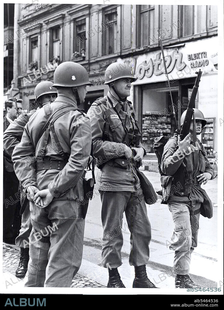 Berlin Wall Photo -  August 1961 - U.S. Soldiers Stare Across Border at Friedrichstrasse Crossing.