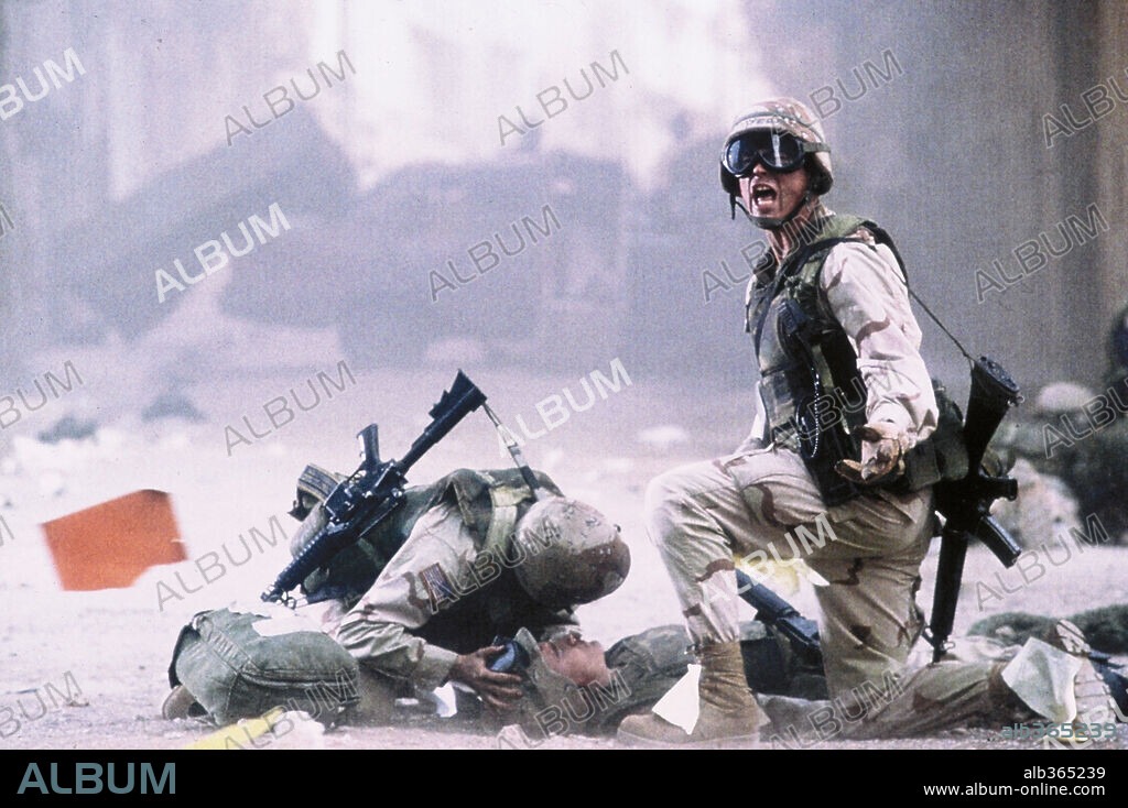 BLACK HAWK DOWN, 2001, directed by RIDLEY SCOTT. Copyright REVOLUTION STUDIOS / BALDWIN, SIDNEY.