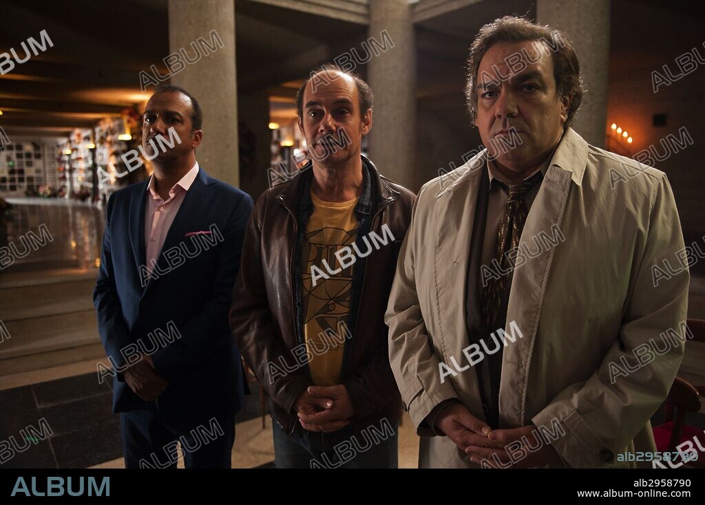 BERNARD CAMPAN, DIDIER BOURDON y PASCAL LEGITIMUS en TRES HERMANOS Y UNA HERENCIA, 2014 (TROIS FRERES, LE RETOUR, LES), dirigida por BERNARD CAMPAN y DIDIER BOURDON. Copyright PAN EUROPEENNE.