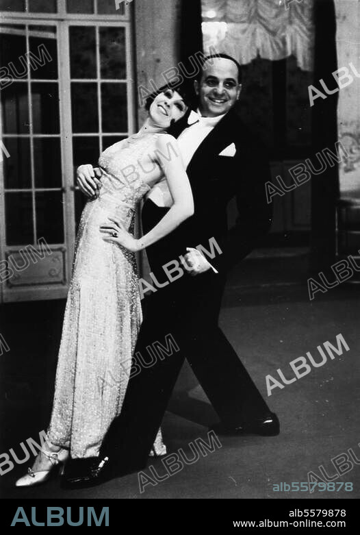 Abraham, Paul composer, 1892-1960. Works: Victoria und ihr Husar. Operetta; first performed in Vienna, 1930. Lizzi Waldmüller and Oskar Denes at the Berlin premiere. Photo, 1931.