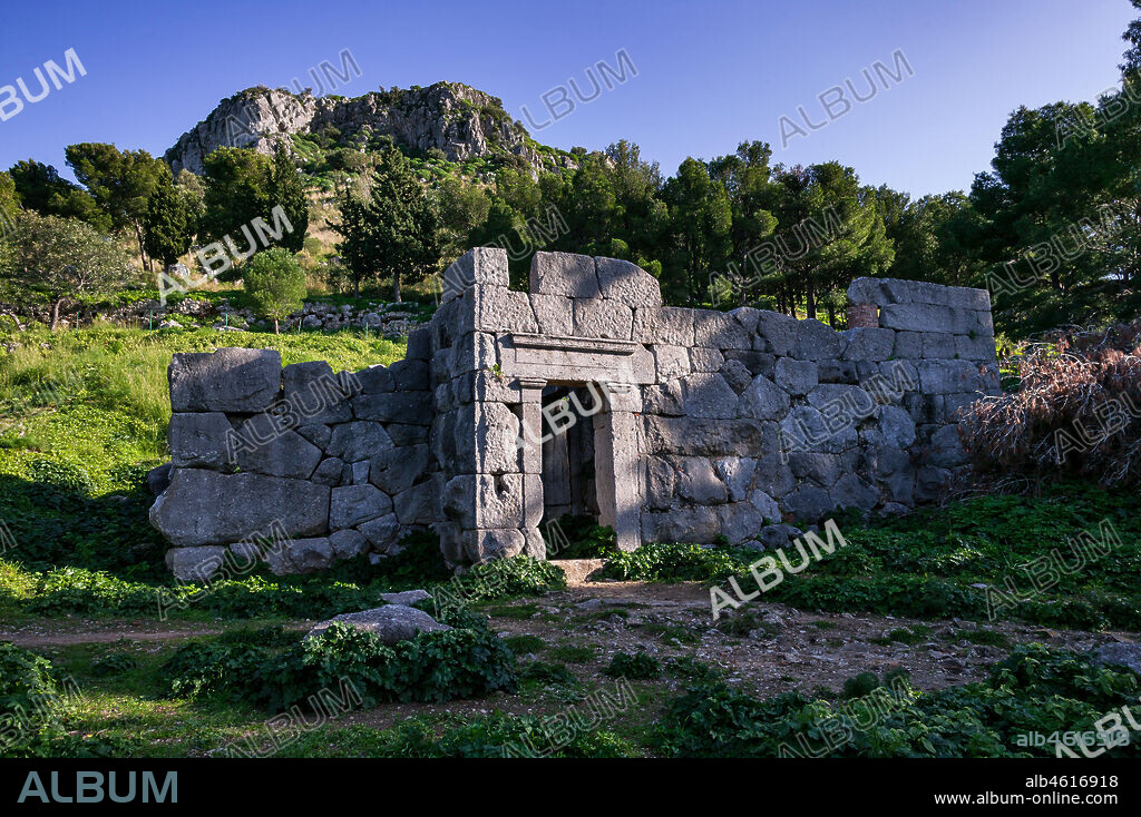 Cefalù: remains of the so-called Temple of Diana on the Stronghold (known as Castieddu).. The Temple of Diana is a megalithic structure dating back to the ninth century BC which lies on the cliff located north of the city of Cefalù. The use of the temple is still uncertain but the strategic value of the view on the coast below is clear. Probably it was built for the worship of pagan gods with squared rock blocks.