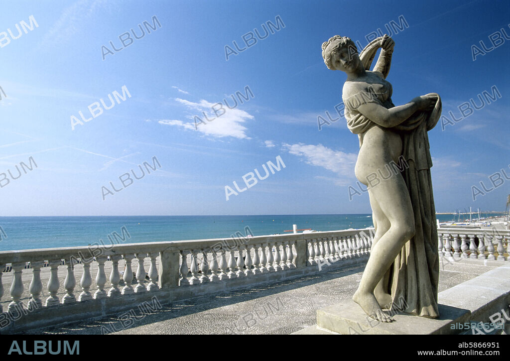 Baix Penedès: El Vendrell, Playa de Sant Salvador, Villa Casals (vil.la), Museo Pau Casals (museu), música, jardines, esculturas.